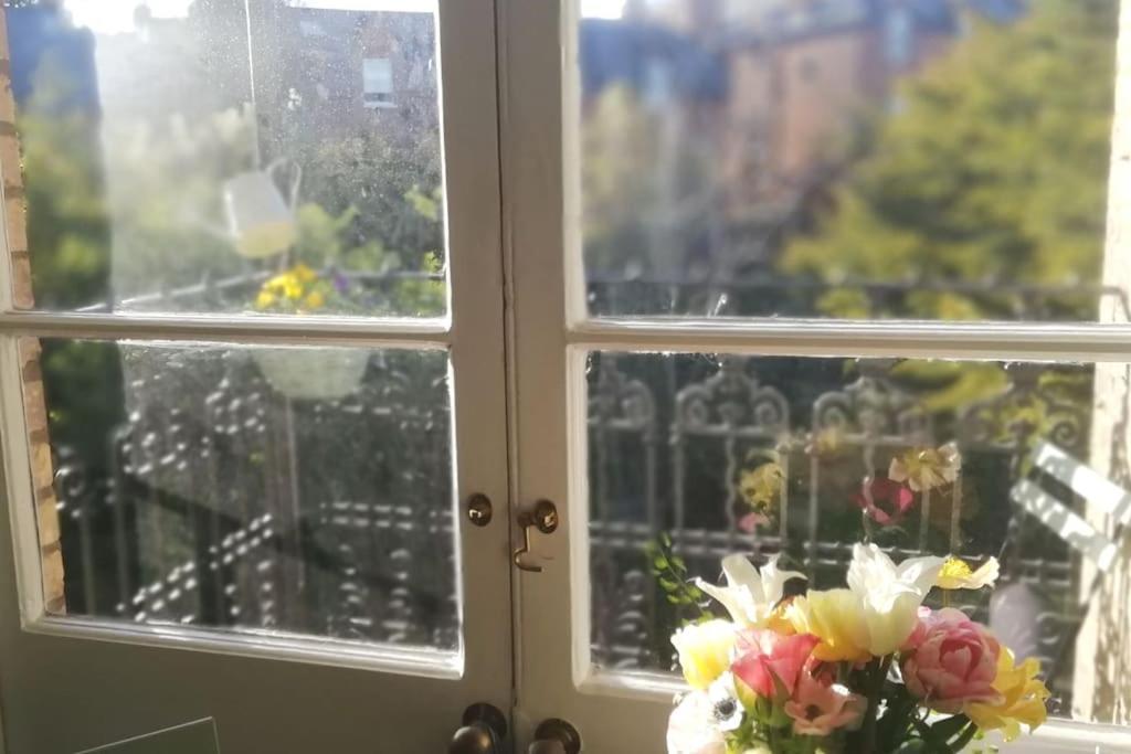 Charming London With Balcony Lejlighed Eksteriør billede